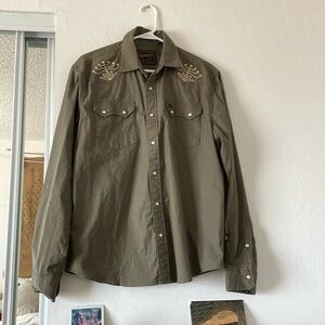 Men’s Howler Bros. Wester Snap Pearl shirt with gorgeous embroidered detail!